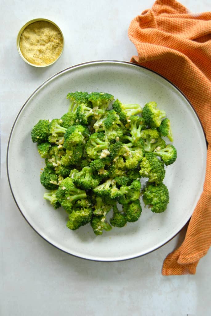 Vegan cheesy broccoli side dish.