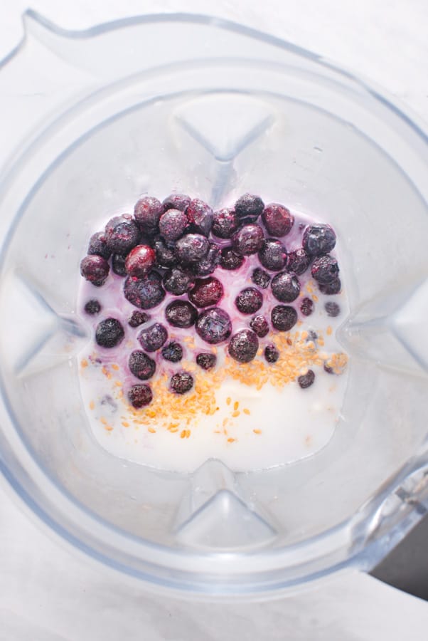 flaxmeal in a blender cup