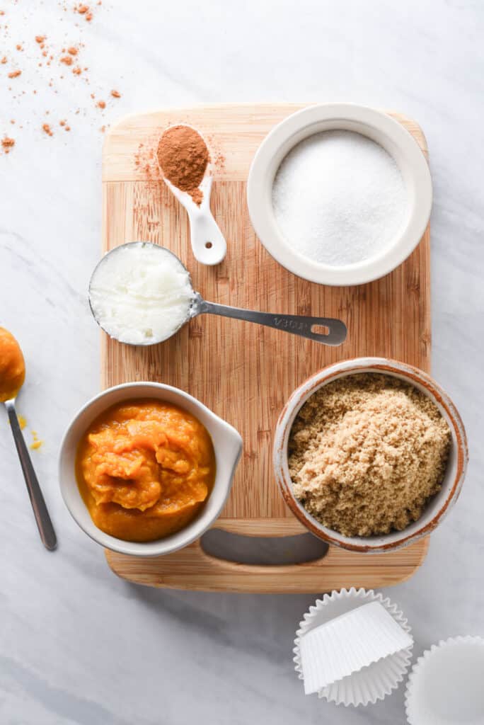 Ingredients for vegan pumpkin muffins